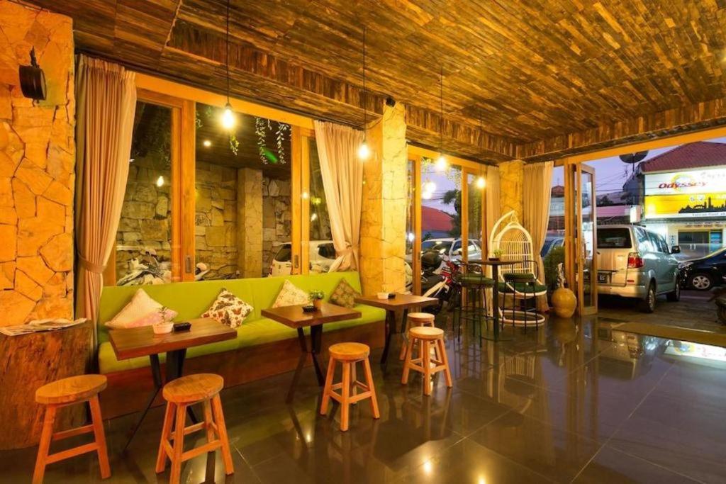 Hadi Poetra Hotel Kuta Lombok Kültér fotó