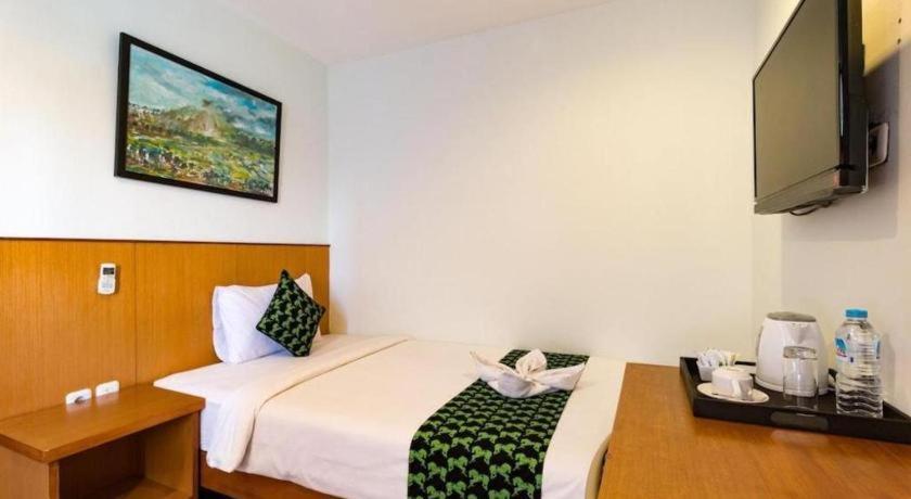 Hadi Poetra Hotel Kuta Lombok Kültér fotó