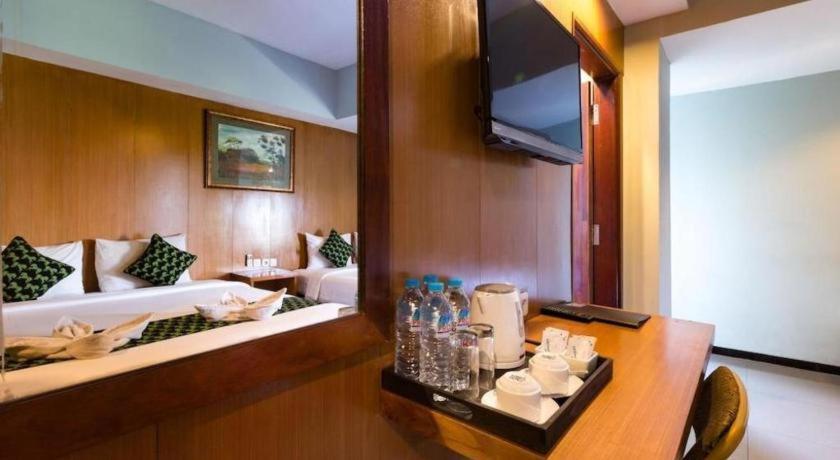 Hadi Poetra Hotel Kuta Lombok Kültér fotó